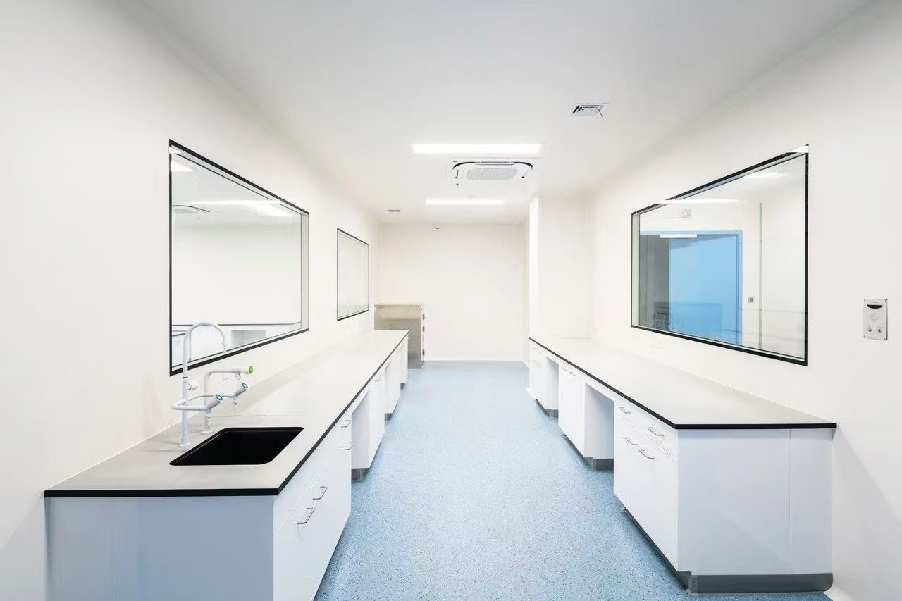 全鋼實驗室邊臺